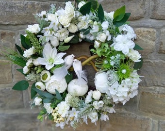 Interior wreath with white doves