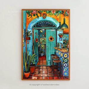 Puede incluir: Una pintura vibrante de una escena de bar con una puerta y un arco turquesa. El interior presenta una barra con taburetes, botellas y azulejos coloridos. Las paredes están pintadas en tonos azules y naranjas, con plantas en macetas y detalles florales.