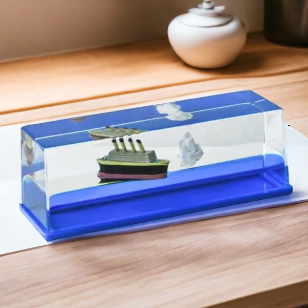 TITANIC Resin Ornaments-Ship | Unsinkable Ship | Liquid Drift in Bottle with Iceberg-Titanic Cruise Ship Fluid-Toy Home Decoration