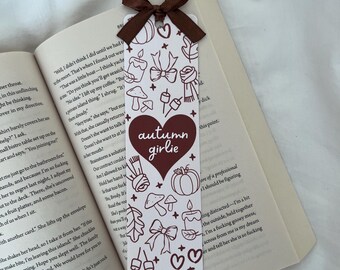 Autumn Girlie Bookmark | Cosy Fall Reading Gift | Book Lovers | Cute Bookmarks