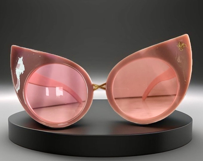 Trendy Fashion CatEye  Frame Sunglasses.  MFS Kids & Youths.