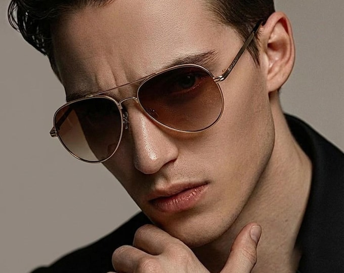 Fashion Unisex Polarized Sunglasses. EFFORTLESS POWER !