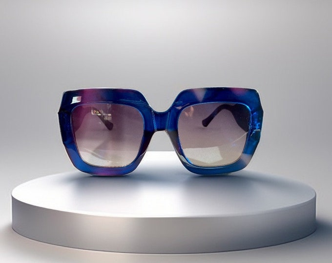 Prestige large frame sunglasses, a trending sunshade eyewear