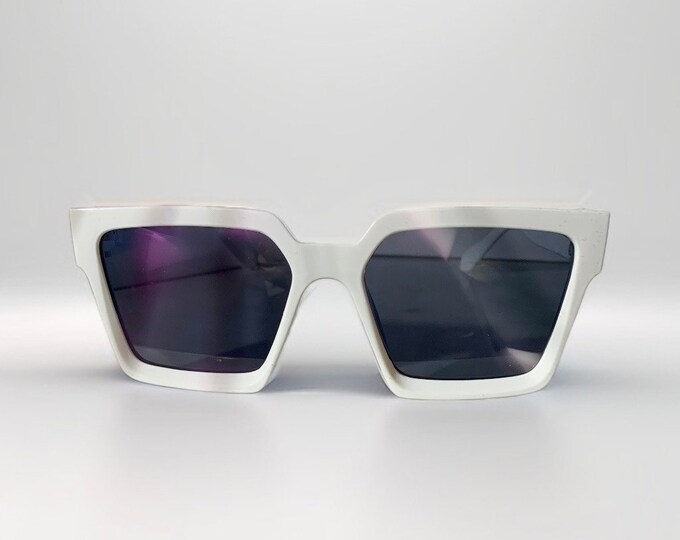 Trendy Fashion Unisex SunGlasses . Trending SunShades EyeWear.