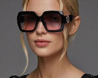 Oversized Square Sunglasses for Women, Black Frame – OWN THE MOMENT !