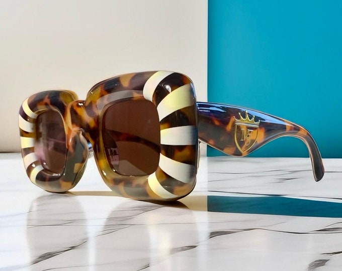 Prestige Medium Frame Sunglasses . MFS for Her. Trending SunShades EyeWear.