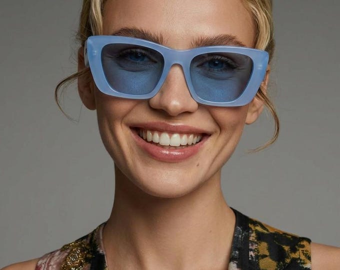 Fashion Medium Frame SunGlasses . MFS for Her.