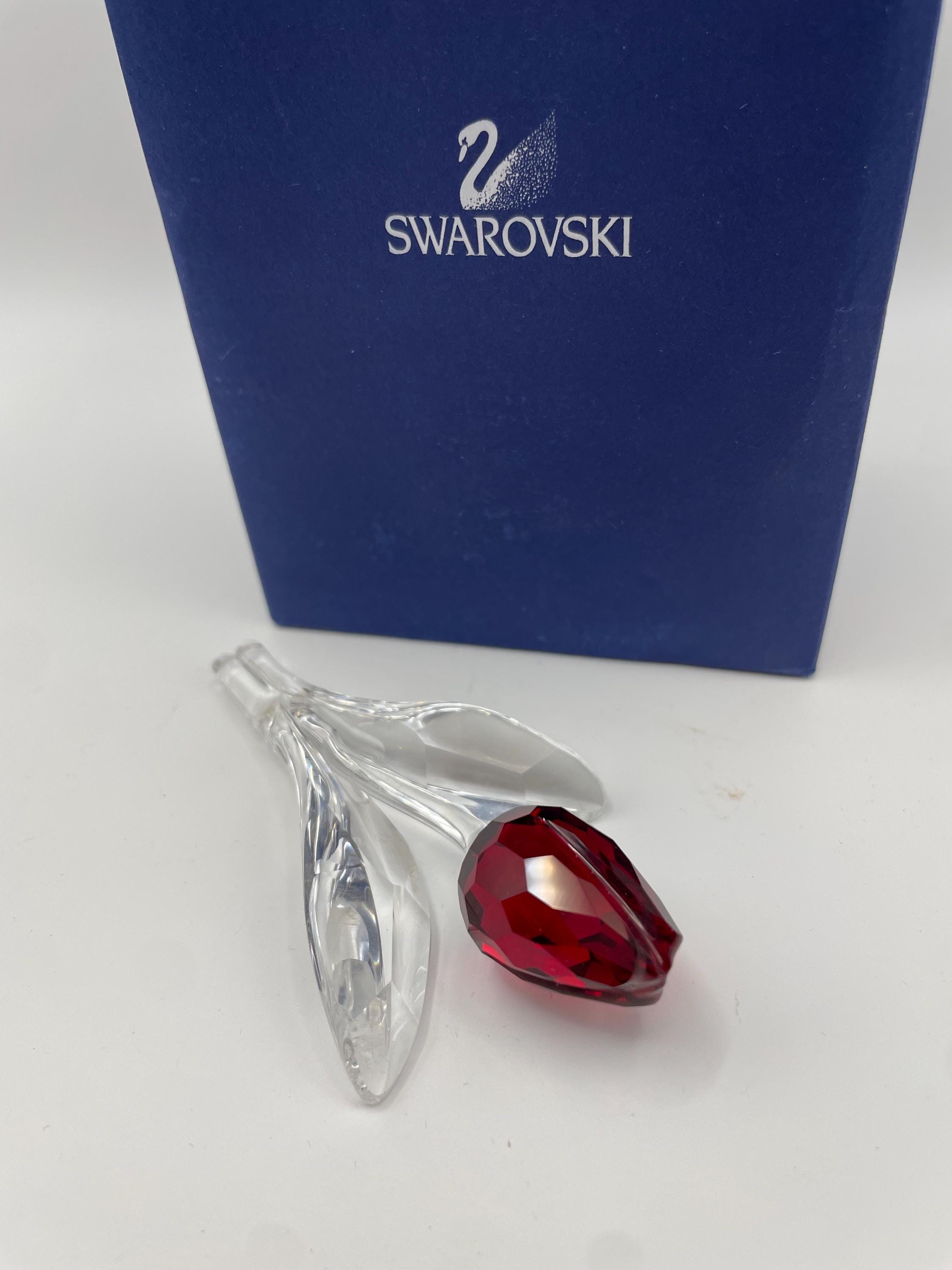 新品　Swarovski クリスタル チューリップ 赤 置物 スワロフスキー スワロフスキー レッドクリスタル チューリップ フィギュア