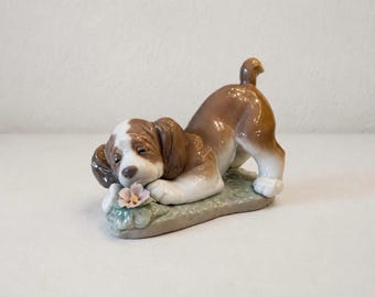Lladro Puppy Smelling Flower Figurine #6832 READ FLAW