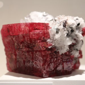 Cinnabar Mindat Red Mineral Crystal (Photo)