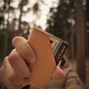 Minimalistisches Wallet aus Büffelleder, handgenähtes Portemonnaie, Kartenhalter, Geldscheinetui, Geldbörse, Echtleder Wallet, zwei Fächer