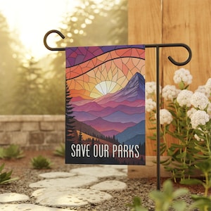 Bandera de jardín de la casa "Salven nuestros parques", bandera de protesta en parques nacionales, anti-Trump, Musk Doge, fascismo, oligarquía, activista liberal de izquierdas, amante de la naturaleza 12'' × 18''