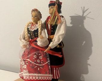 Vintage Polish Handmade Folk Art Lalka Dolls Couple Dancing on 5-Inch Wood Base from Spoldzielnia Pracy Regionalne and Cepelia Ethnic Poland