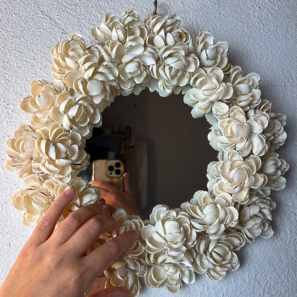 Miroir de coquillages, décoration intérieure faite à la main à partir de coquillages de l'océan du Portugal