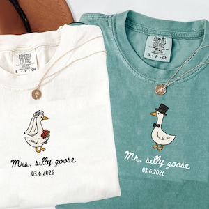 Comfort Colors® Mr And Mrs Silly Goose Shirt, Newlywed Matching Couple Tee, Bride And Groom Funny Honeymoon Shirt, Wedding Gift Anniversary 画像 15