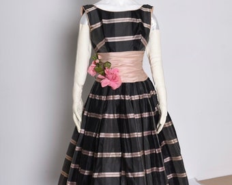 Vintage Dress in the style of Dior, Europe. Weekend dress 1950. Wide striped silk. Back metal zipper. A wide belt with a branch of roses.