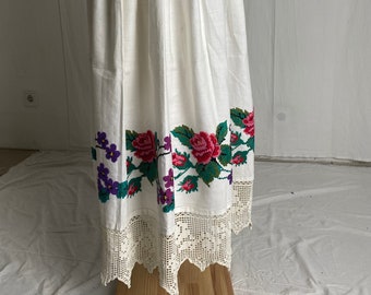 Antique Petticoat, 1920, Poland. Hand embroidery "Red Roses". Beautiful work! In the photo from the inside you can see very neatly seams.