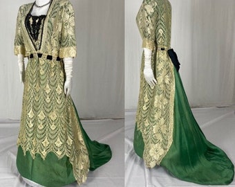 Victorian Antique Dress, 1900, Europe. A bright lace cocktail dress with a beautiful green lining. Beige lace and bright green satin.