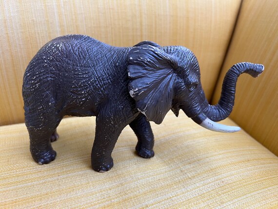 Antique 1960. USA. Antique Toy *elephant” Length 23 Cm Height 13