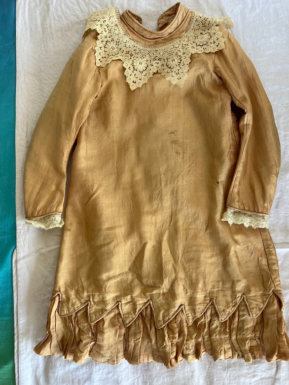 Antique children's dress for a 4 year old girl. 1… - image 7