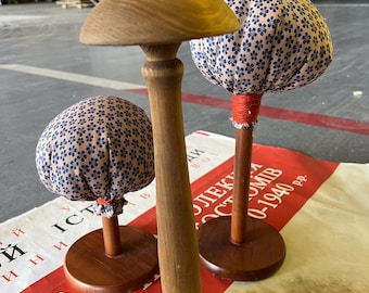 Wooden advertising for displaying hats. For exhibitions, a stand for a hat. Natural wood. Light wood. Height 41 cm, width of stands at the b