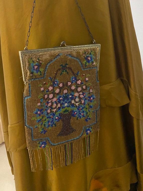 Antique Beaded Handbag, 1910-1920. Beautiful work… - image 4