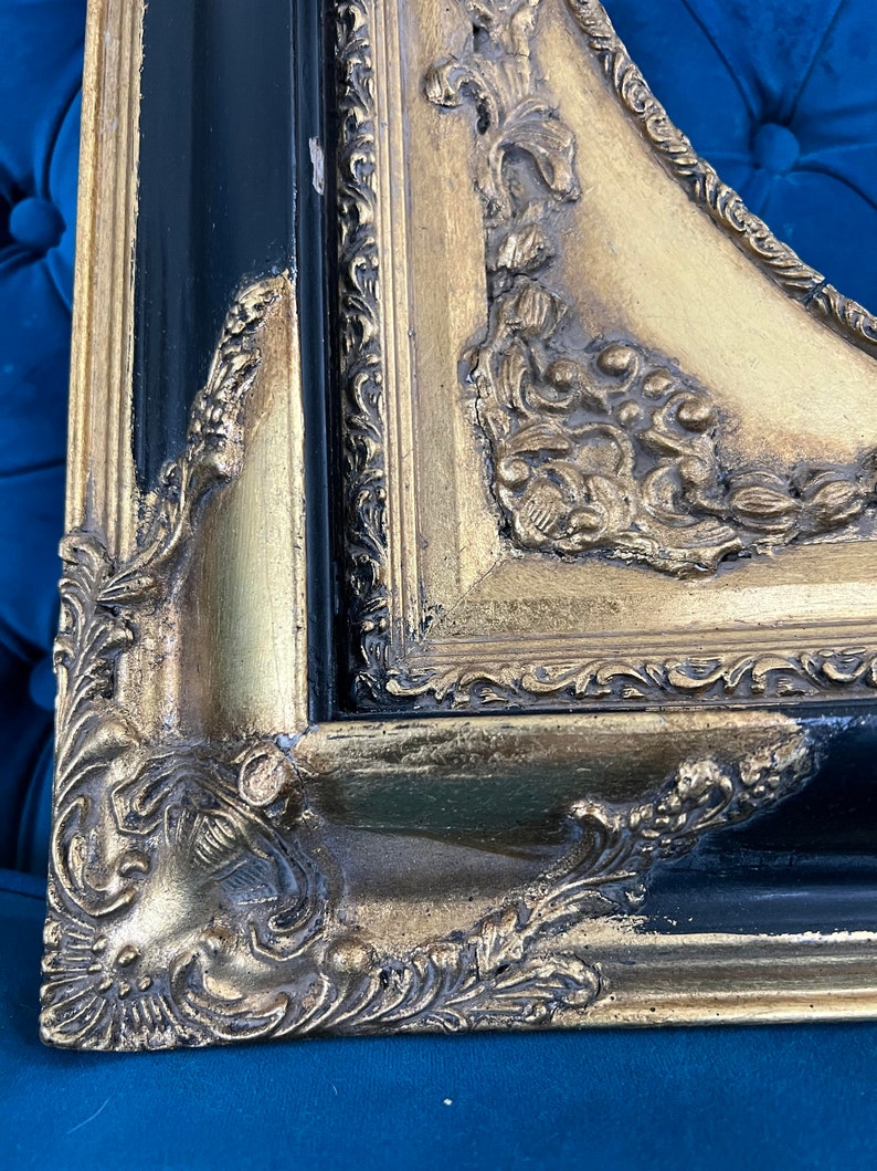 Antique Frame 1890-1900. Europe. Frame for an Oval Picture. Material ...