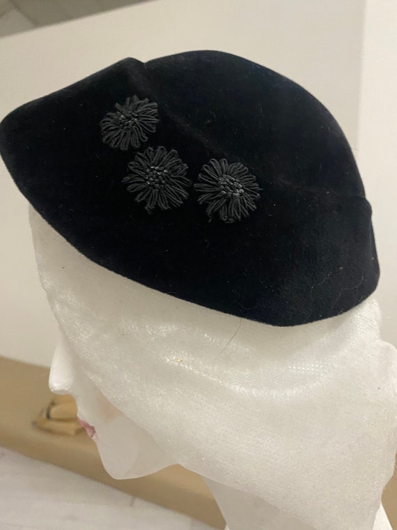 Antique Hat, 1950, Europe. Black felt. The hat is… - image 5