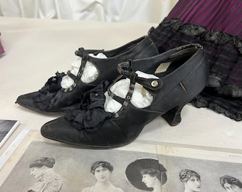 Antique Beaded Velvet Flower Shoes, 1910-1920s, Size 36