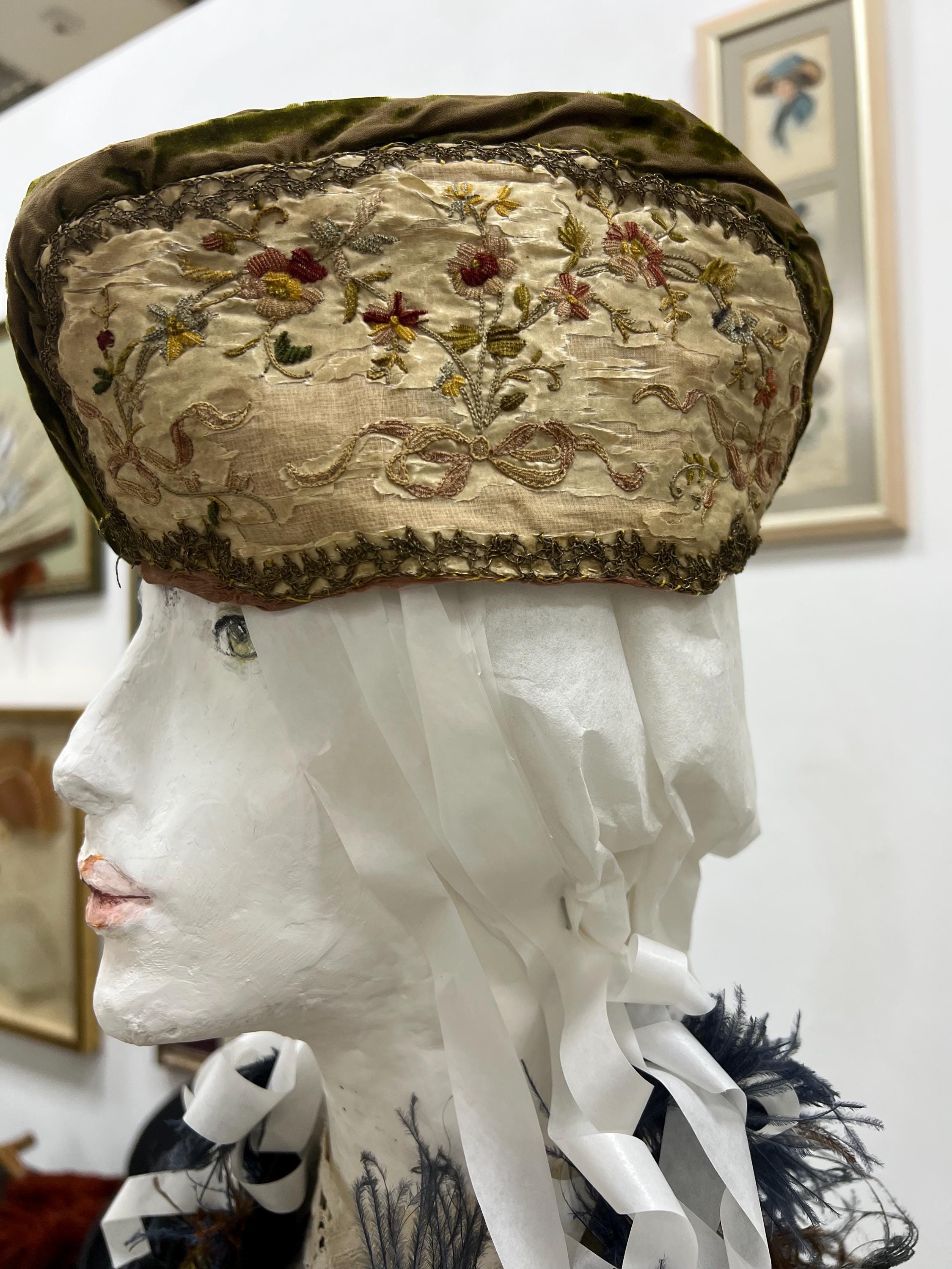 Antique headdress 18th century. Pilot cap shape. Handmade interesting work Around 1785-1800 England. Fabric - green velvet. Embroidery with