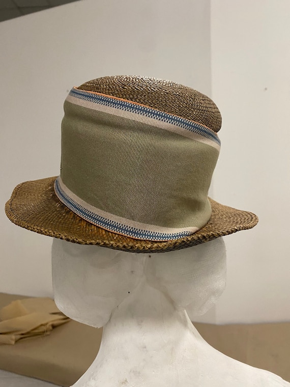 Antique Hat, approx. 1950, Europe. Straws of 2 col