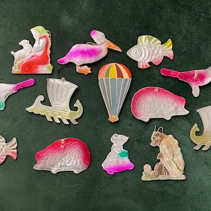 giocattoli antichi in cartone 1950-1960. Russia.14 pezzi. Il nome deriva dalla città tedesca di Dresda, dove tali giocattoli iniziarono per