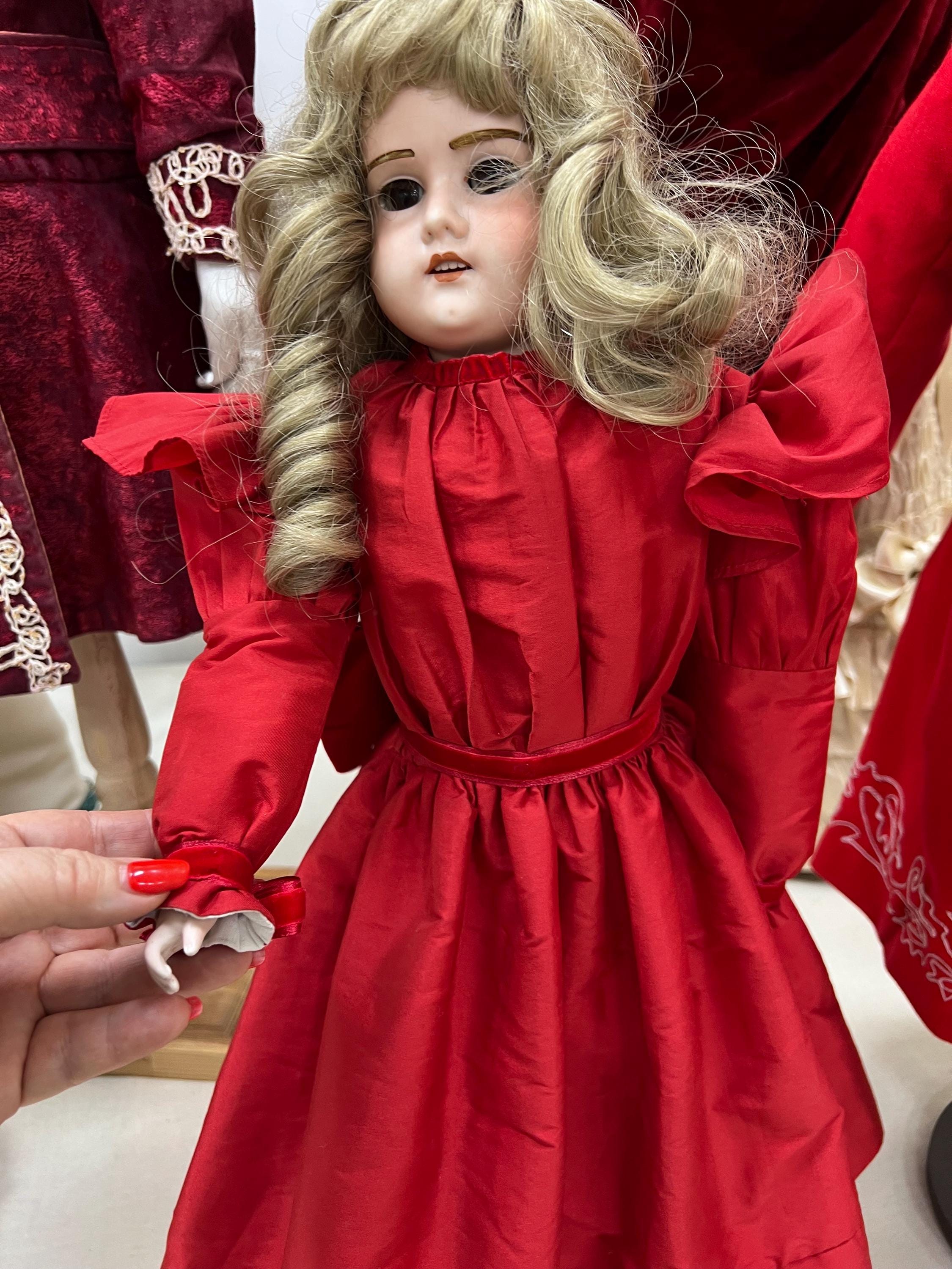 1900-1920. Antique Doll in a Red Long Dress. Doll Florodora a M5d