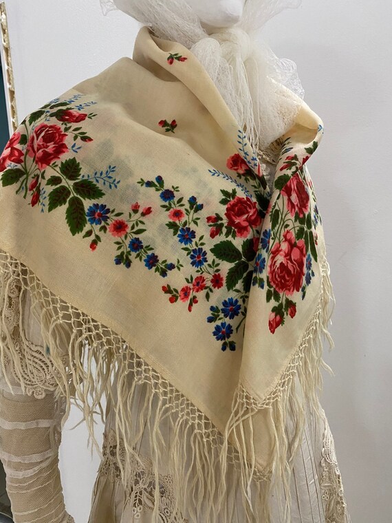 Vintage Shawl, 1950-1960, USSR. Very bright and be