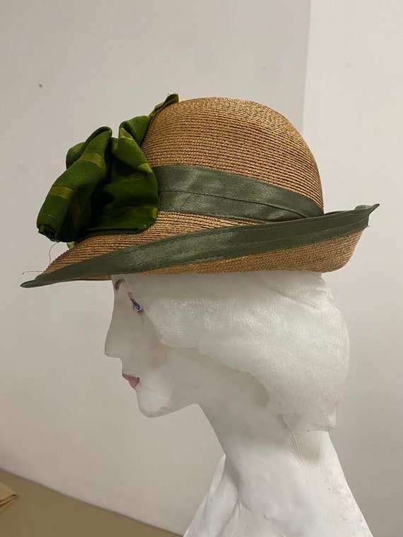 Antique hat circa 1940. Natural straw of rye colo… - image 3