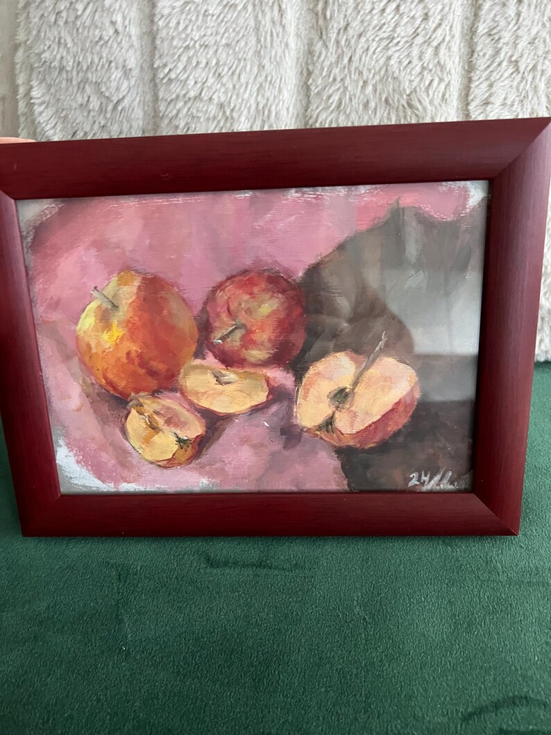 Ljus bild Österrike. Akvarell "Röda äpplen" i mahognyram. Storlek med ram 25 x 20 cm. Glaset kan dras ut. Bilden är liten bild 3