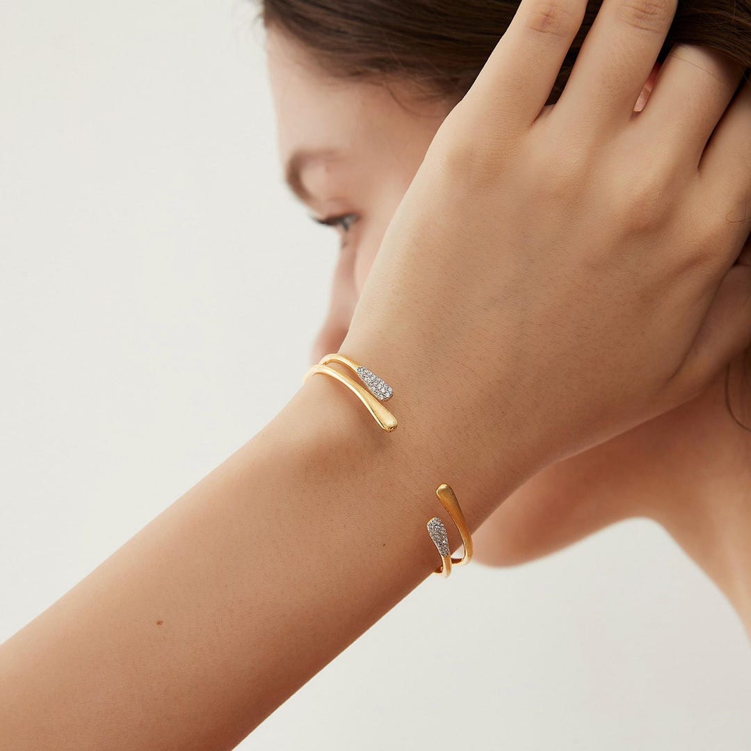 MONALLY 18K Gold Plated 1pc Vintage Fashion Hollow Out Multi Layered Design Open C Shaped Wide Bracelet Adjustable Cuff Bangle For Women's Daily Decoration P 19524087