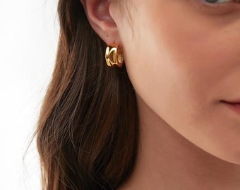 Pendientes Huggie chapados en oro de 18 quilates: plata de ley 925
