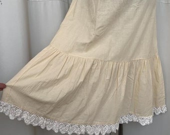 Sportalm kitzbuhel vintage onderrok dirndl petticoat geel met witte kant katoen Oostenrijk