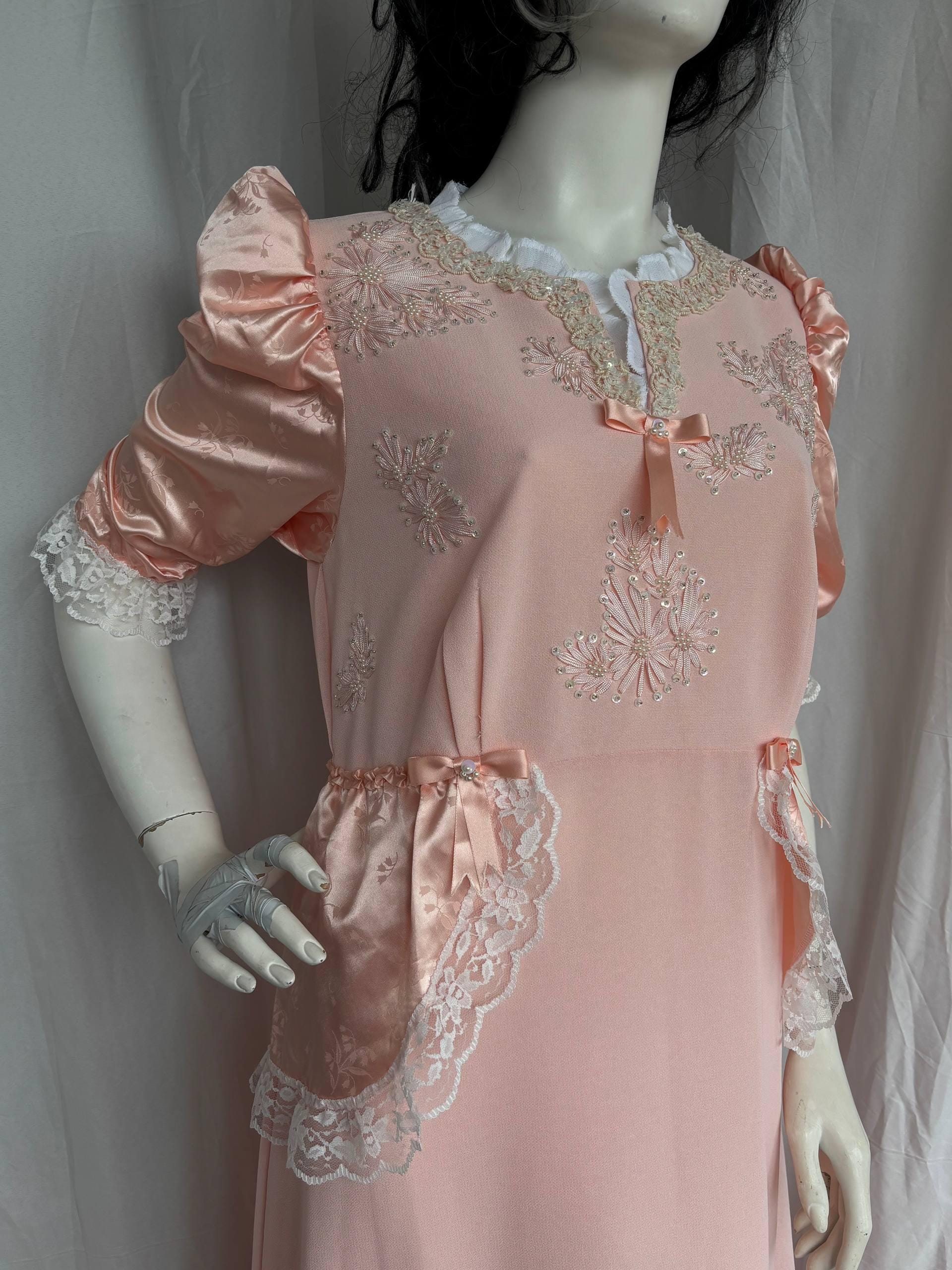 Vintage Jessica Howard Maxi Dress | Peach Pink Lace Trim Princess Gown | 80s 90s Cottagecore Romantic Long Retro Dress