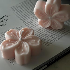 Handmade Soy Wax Flower Candle: Floral Home Decor