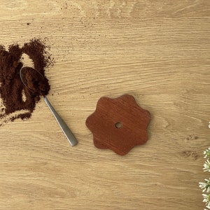 Mahogany Flower-Shaped Coasters zdjęcie 5