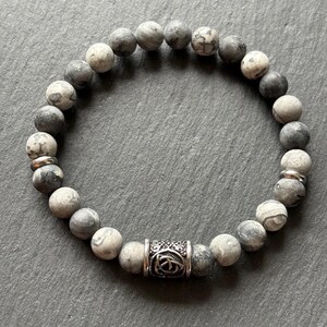 Mist Realm – Wikinger Armband mit Labradorit & Kartenjaspis – Dreifaltigkeitssymbol, Biker Schmuck, handgemacht, elastisch, unisex