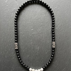 Thunder Fleur – Biker Halskette mit Onyx, Kartenjaspis & Fleur-de-Lis – Symbol Halskette ohne Verschluss – Rockerschmuck handmade
