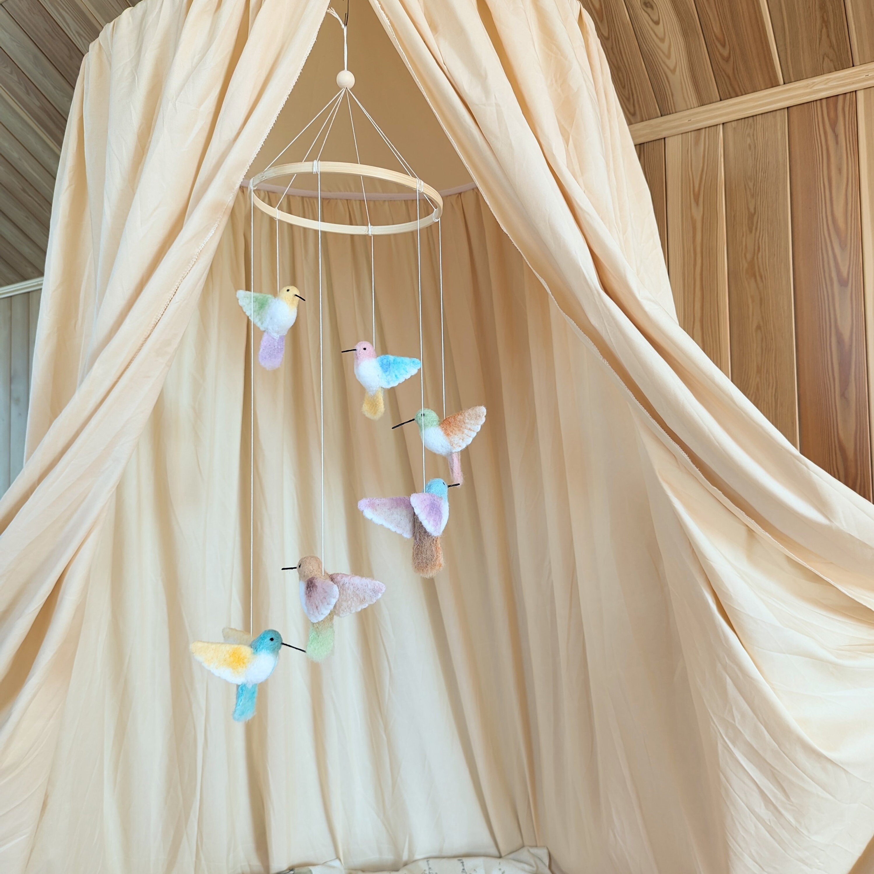 Congratulations to the newlywed couple, Vorathep Sumetphong and Norarath  Srikalra., image size:2998x3000