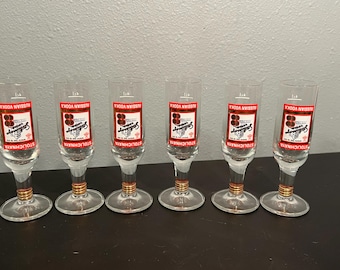 Set mit 6 Vintage Stolichnaya russischen Wodka Schnapsgläsern