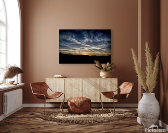 Captivating Dramatic Sunset over Rugged Mountain Silhouettes - Atmospheric Twilight Landscape Photography