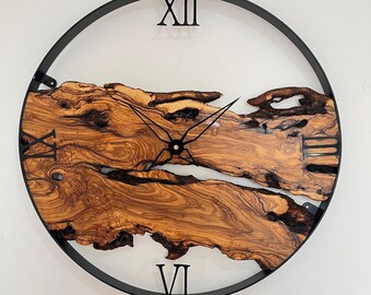 Reloj de pared de madera de olivo hecho de losa sólida con borde vivo y marco de acero negro, reloj rústico de decoración de pared de madera con diseño natural