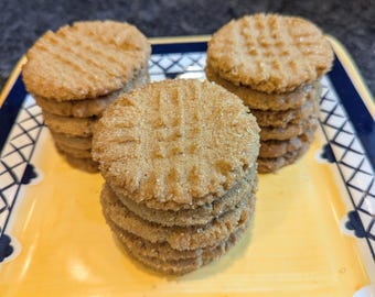 Mom's Peanut Butter Cookies - 18 Party Sized