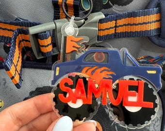 Personalisierter Monster Truck Rucksackanhänger, benutzerdefinierter Monstertruck-Tag, benutzerdefinierter Monstertruck-Tag, benutzerdefinierter Monstertruck-Schlüsselbund für Kinder.